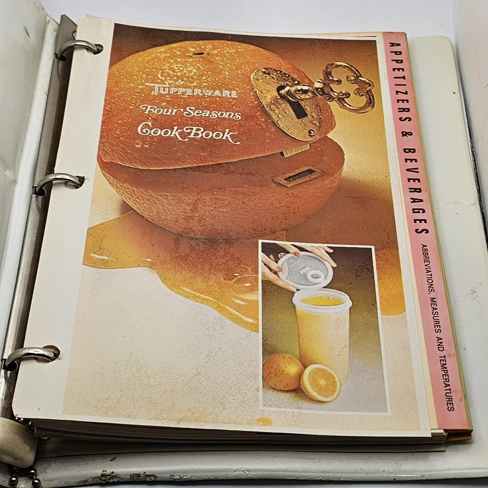 VTG 1969 Tupperware Four Seasons Cookbook Binder Recipe Prepare & Serve Guide